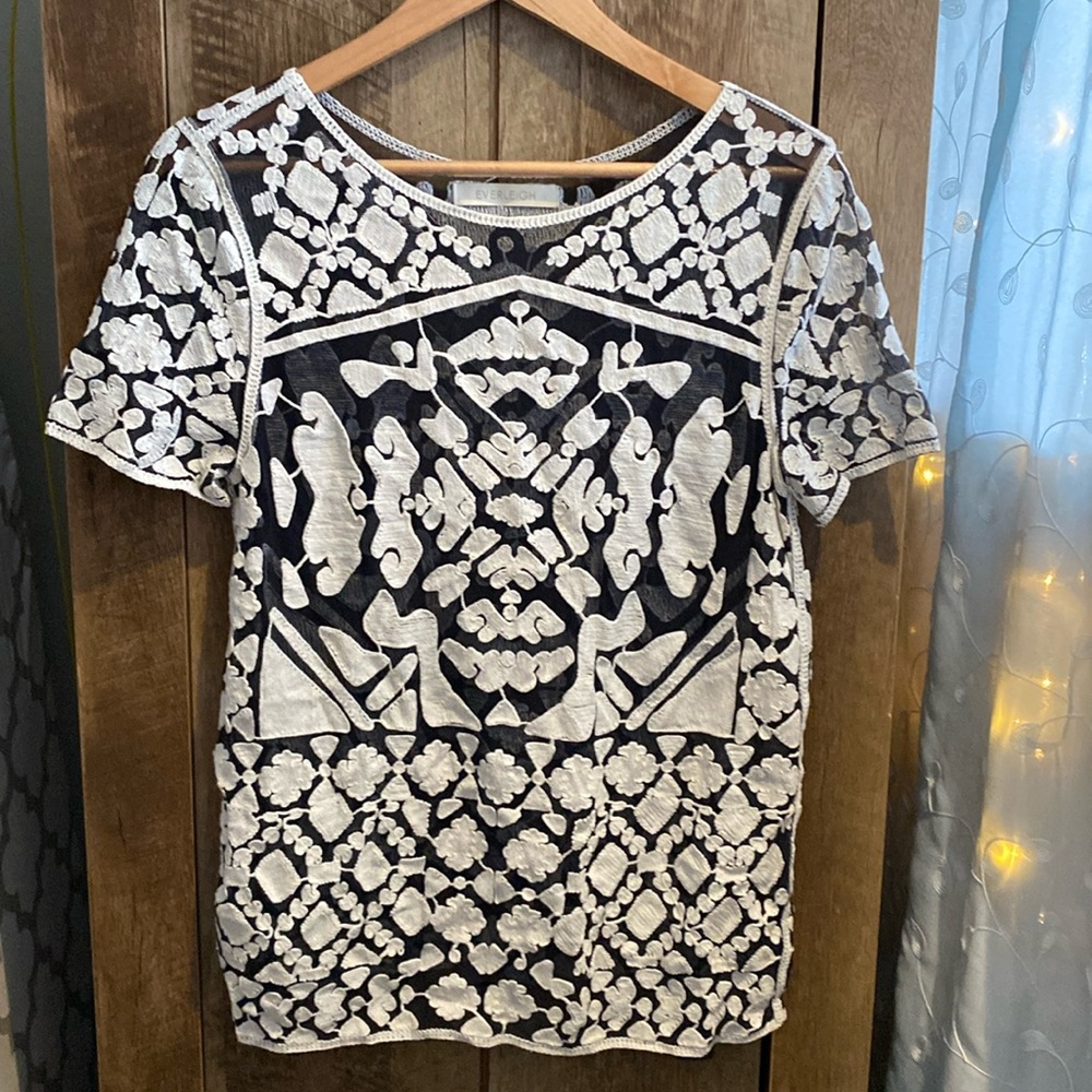 Everleigh - Sheer T-Shirt - Lightly Used - Good Condition